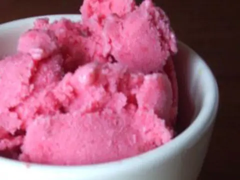 Yaourt Glacé à la Fraise